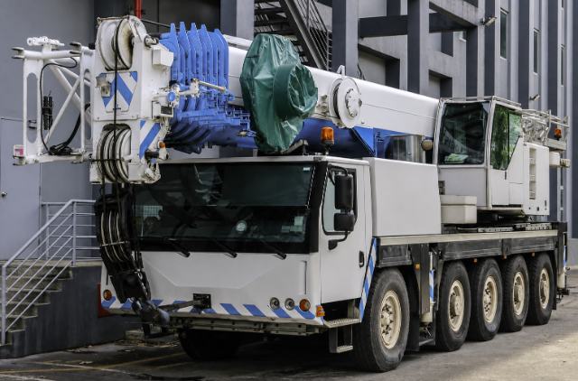 Liebherr LTM 1100-5.2, for sale, 2009, 100t, €245,000 EUR