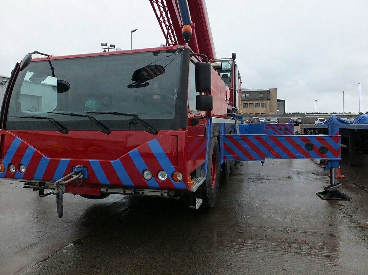 Liebherr LTM 1130-5.1 · 130t · 2014 photo 1