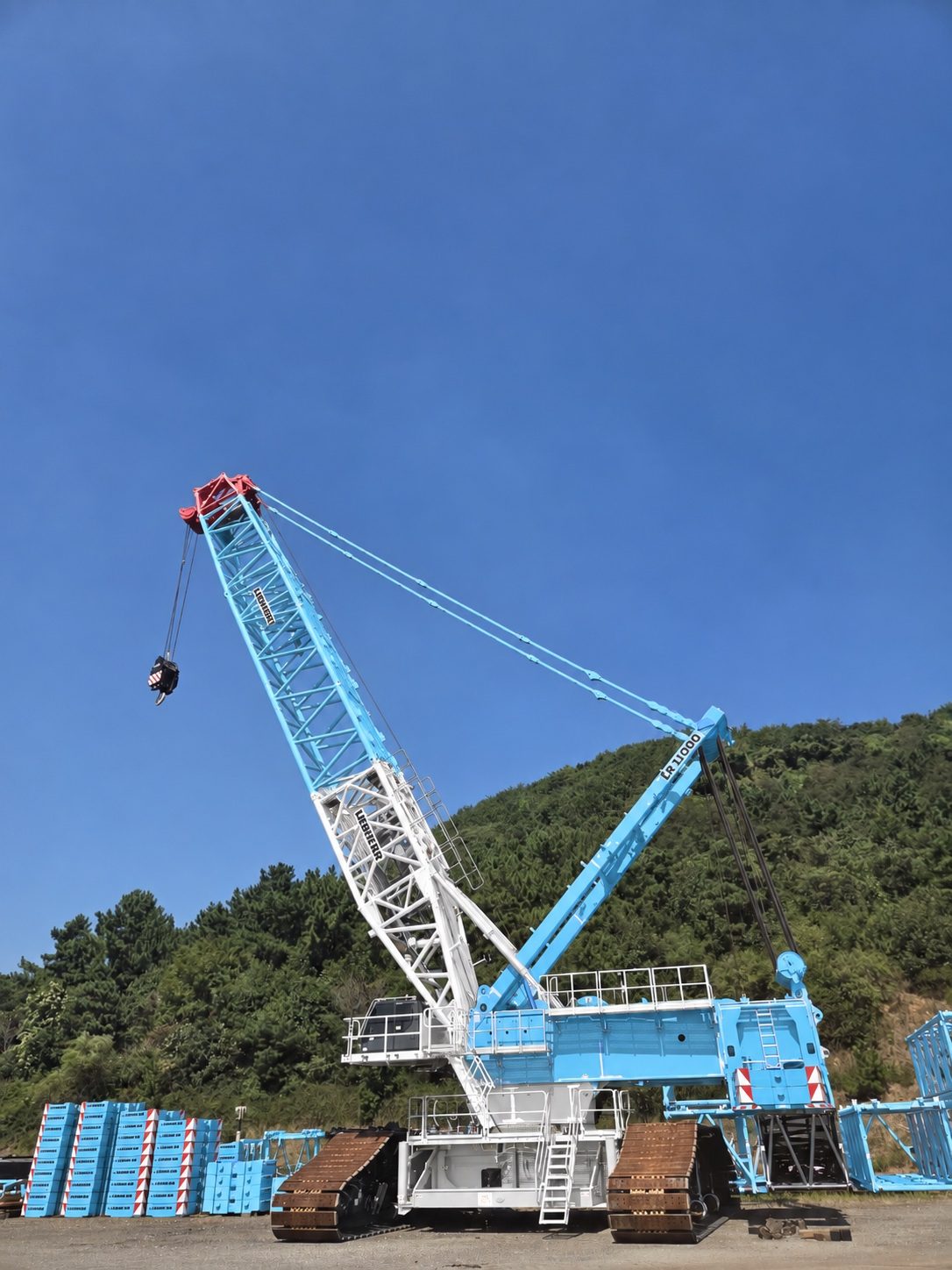 Liebherr LR 11000 · 1000t · 2023 photo 1